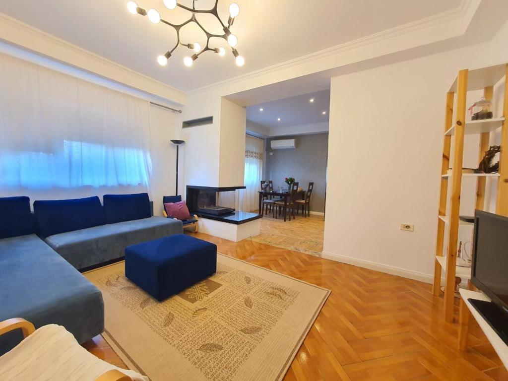 Noemi Apartment Тирана Екстер'єр фото