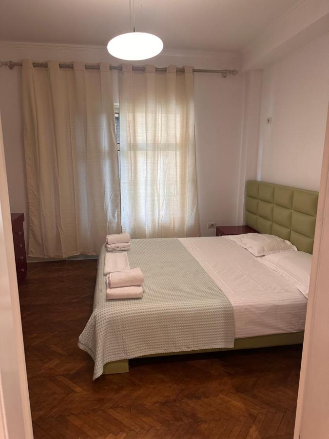 Noemi Apartment Тирана Екстер'єр фото